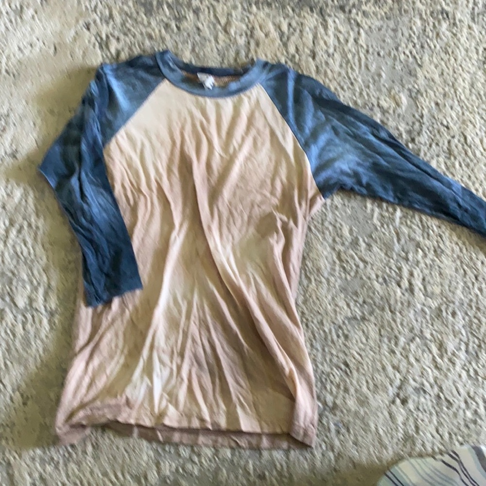 Charlotte Russe baseball style top. Small